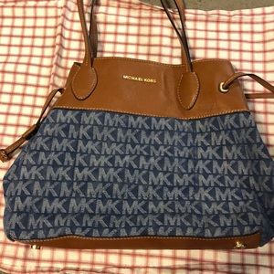 Michael kors purse